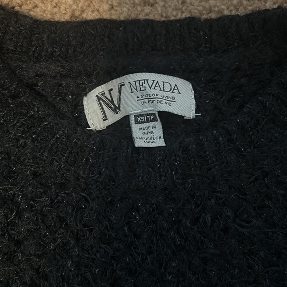 Black fuzzy sweater - Picture 4 of 5